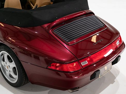 Used 1998 Porsche 911 Carrera Cabriolet RWD image 57
