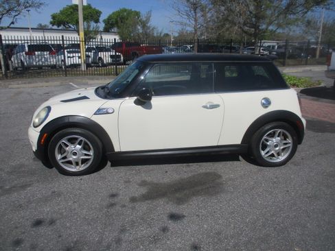 Used 2007 MINI Cooper S image 1