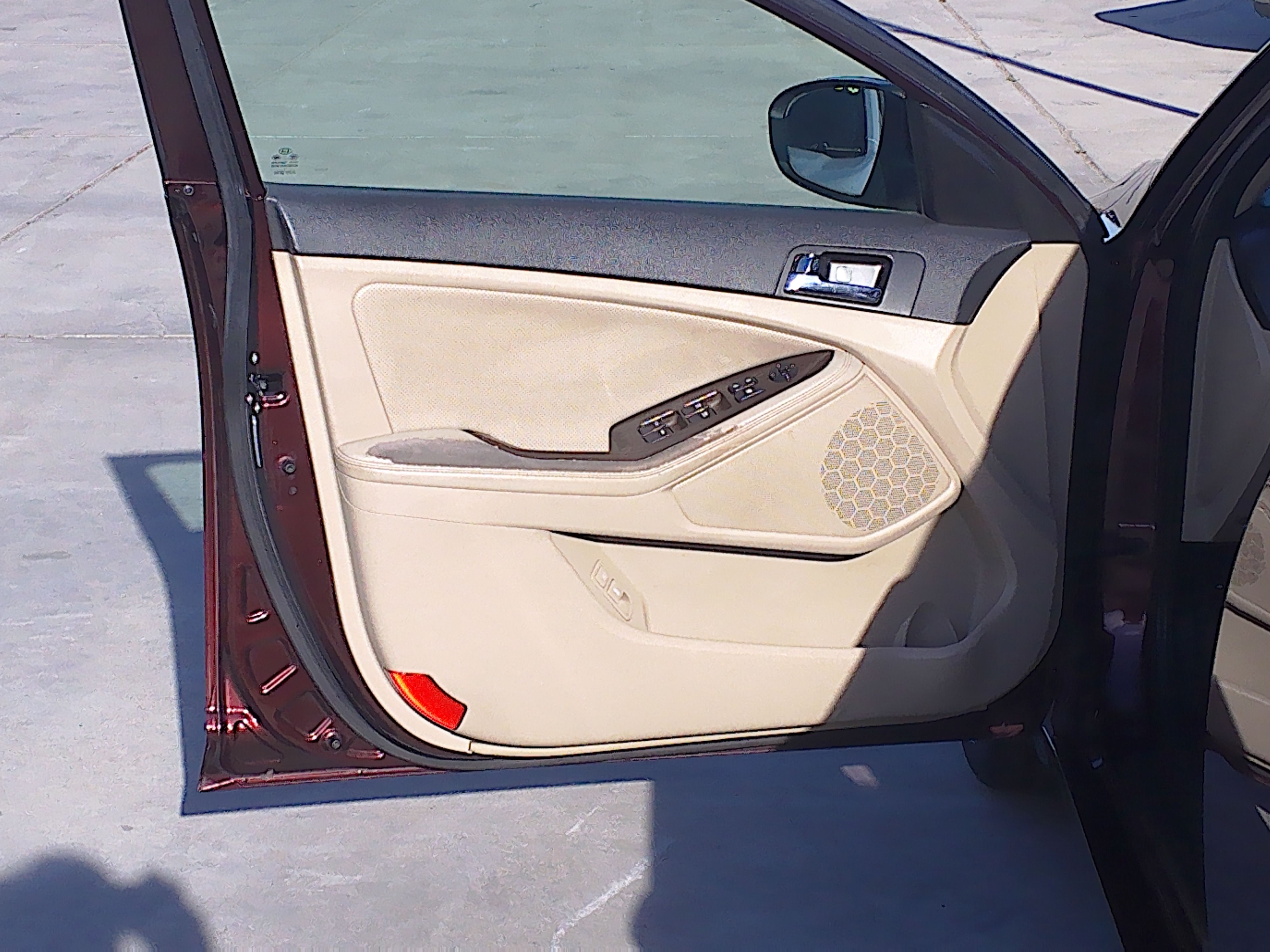 Used 2012 Kia Optima EX Turbo FWD image 9