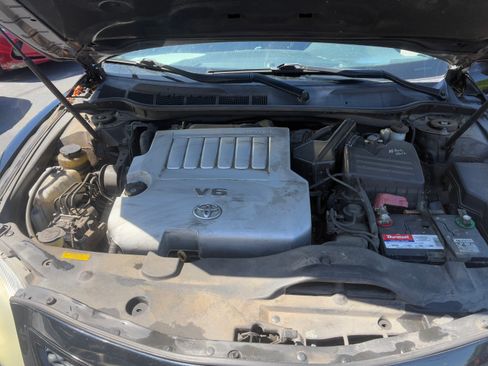 Used 2010 Toyota Camry FWD image 13