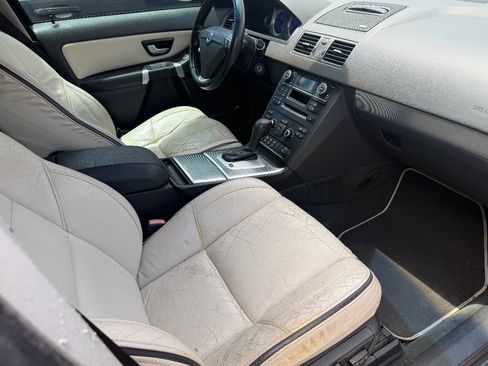 Used 2011 Volvo XC90 2WD 3.2 R-Design image 11