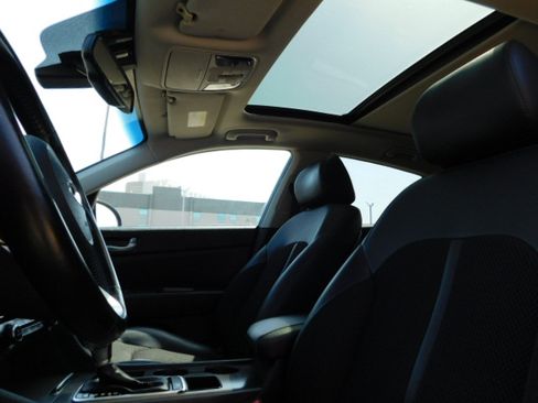 Used 2019 Kia Optima S FWD image 10