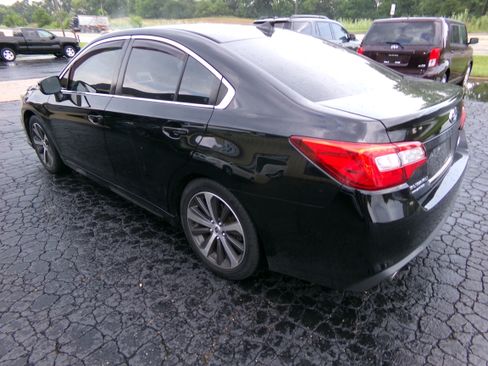 Used 2018 Subaru Legacy 2.5i Limited AWD/4WD image 3