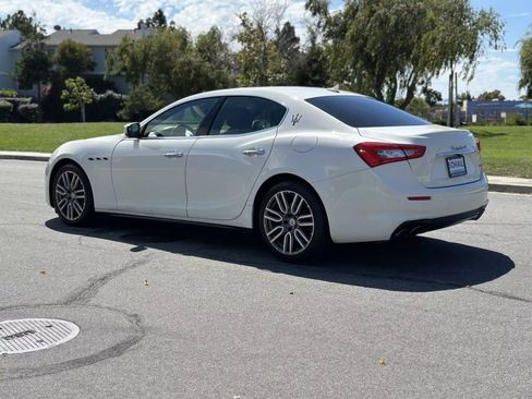 Used 2018 Maserati Ghibli image 3