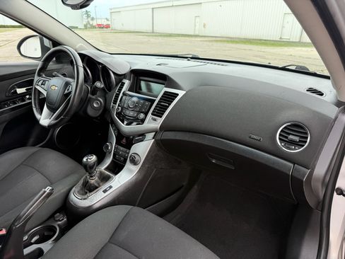 Used 2011 Chevrolet Cruze Eco FWD image 58