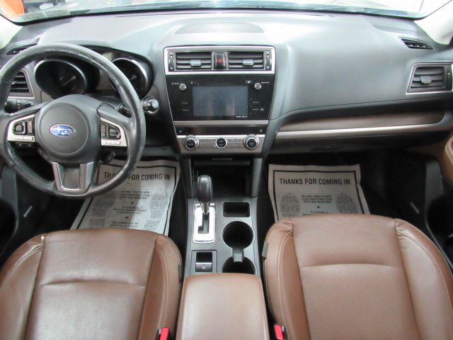 Used 2017 Subaru Outback 2.5i Touring AWD/4WD image 20