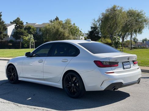 Used 2019 BMW 330i xDrive Sedan AWD/4WD image 3
