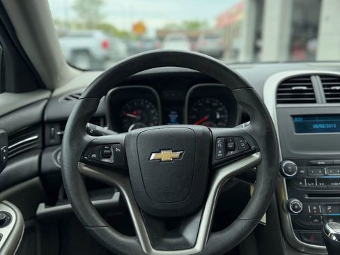 Used 2015 Chevrolet Malibu LS FWD image 10