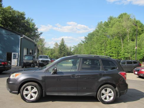 Used 2015 Subaru Forester 2.5i Limited AWD/4WD image 3
