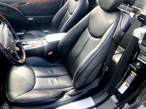 Used 2007 Mercedes-Benz SL 600 image 30