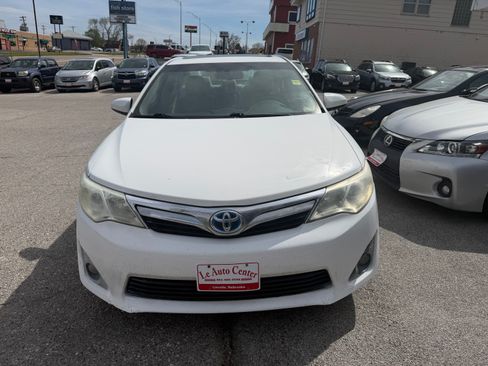 Used 2012 Toyota Camry image 3