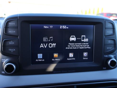 Used 2018 Hyundai Kona SEL image 24