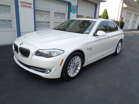 Used 2011 BMW 535i xDrive Sedan AWD/4WD image 1
