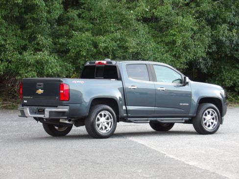 Used 2019 Chevrolet Colorado 4x4 Crew Cab LT image 11