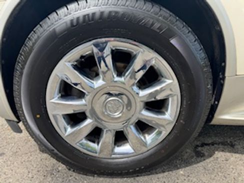 Used 2012 Buick Enclave Premium image 37