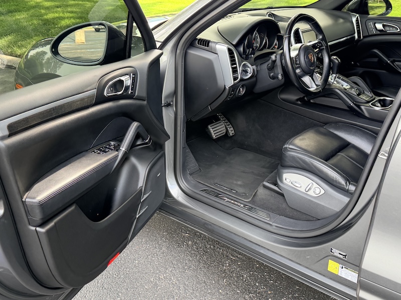 Used 2016 Porsche Cayenne S AWD/4WD image 14