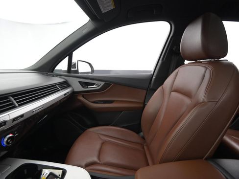 Used 2019 Audi Q7 2.0T Premium image 31