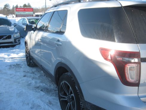 Used 2015 Ford Explorer Sport image 6