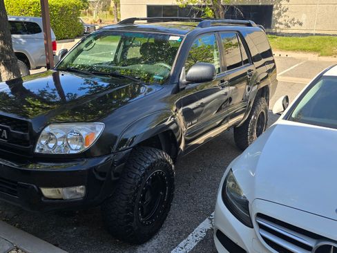 Used 2005 Toyota 4Runner SR5 image 28