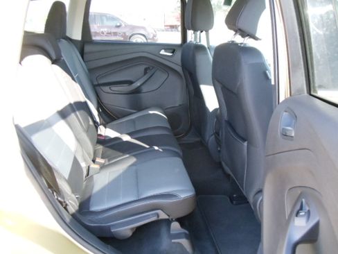 Used 2015 Ford Escape SE image 11