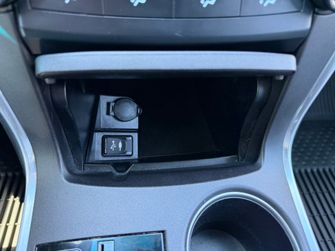 Used 2017 Toyota Camry SE image 11