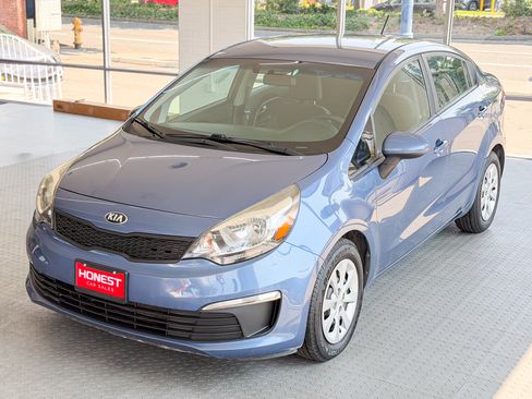 Used 2016 Kia Rio LX Sedan FWD image 3