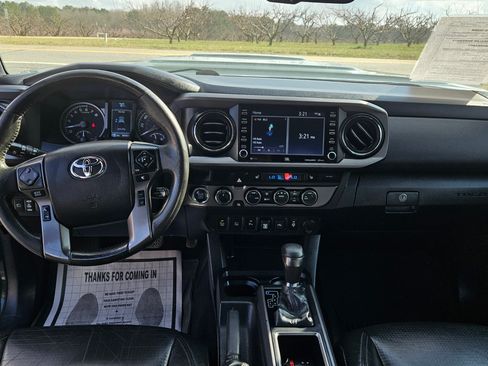 Used 2021 Toyota Tacoma image 14