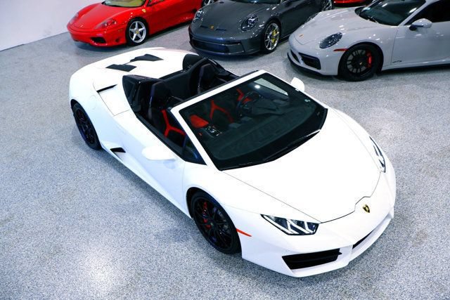 Used 2017 Lamborghini Huracan LP 580-2 RWD image 8