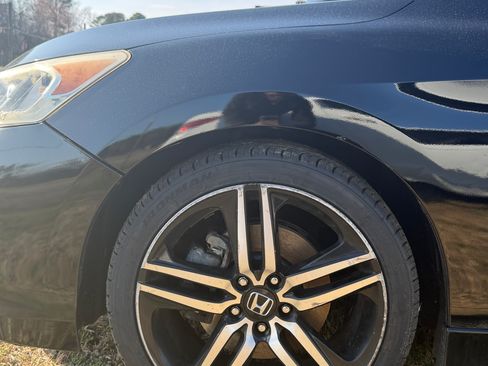 Used 2017 Honda Accord Sport Special Edition image 9