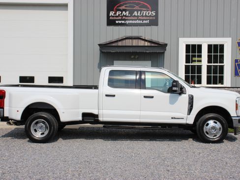 Used 2024 Ford F350 4x4 Crew Cab DRW Super Duty image 5