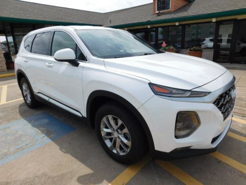 Used 2020 Hyundai Santa Fe SEL image 2