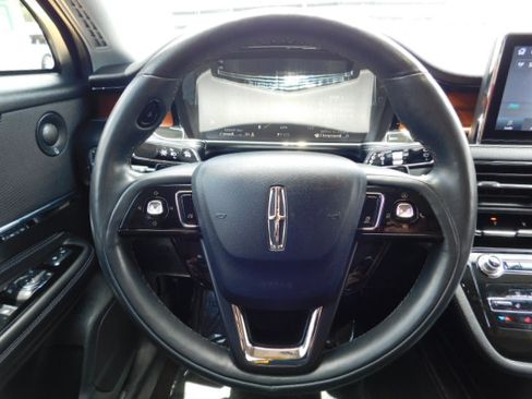 Used 2022 Lincoln Corsair FWD Reserve image 13