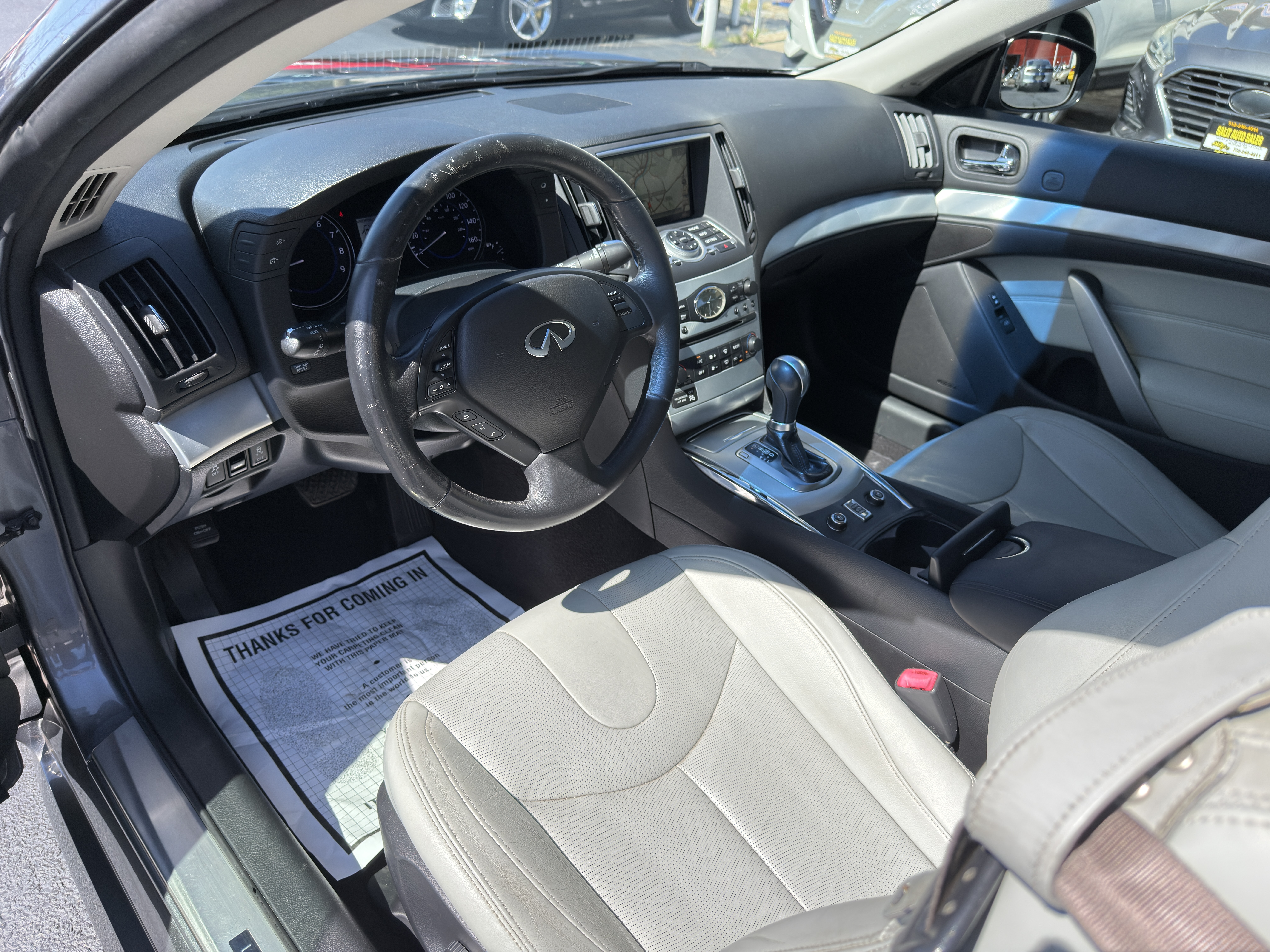 Used 2014 INFINITI Q60 Convertible RWD image 7