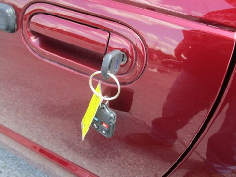 Used 2004 Ford Thunderbird Deluxe RWD image 13