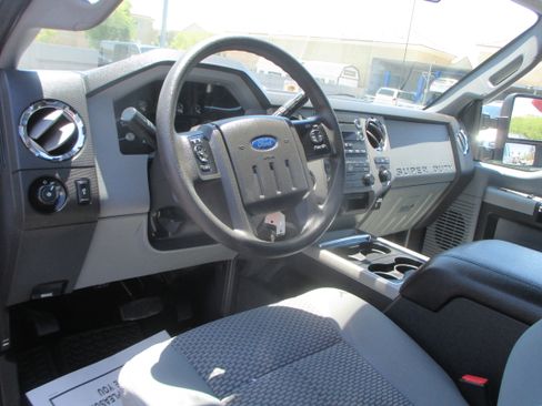 Used 2016 Ford F250 2WD SuperCab Super Duty image 7