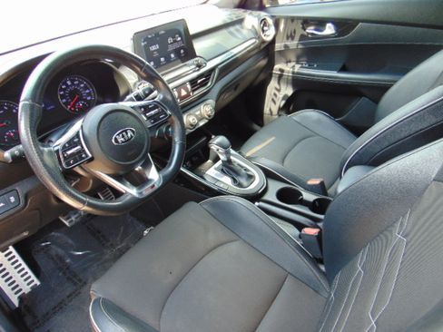 Used 2020 Kia Forte GT Line image 11