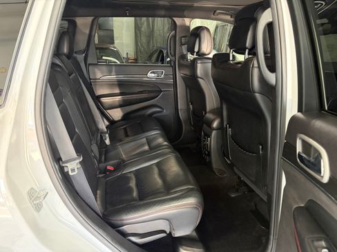 Used 2018 Jeep Grand Cherokee 4WD Trailhawk image 12