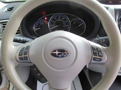 Used 2013 Subaru Forester 2.5X Premium AWD/4WD image 11
