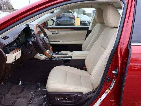 Used 2016 Lexus ES 350 Premium image 12