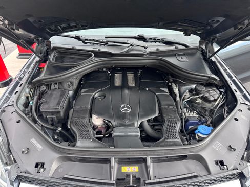 Used 2015 Mercedes-Benz GL 450 image 25