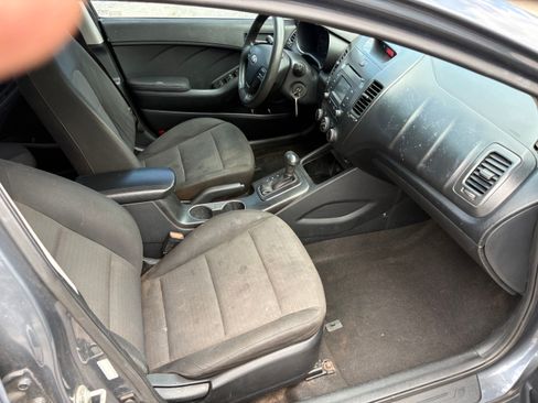 Used 2016 Kia Forte LX Sedan FWD image 12