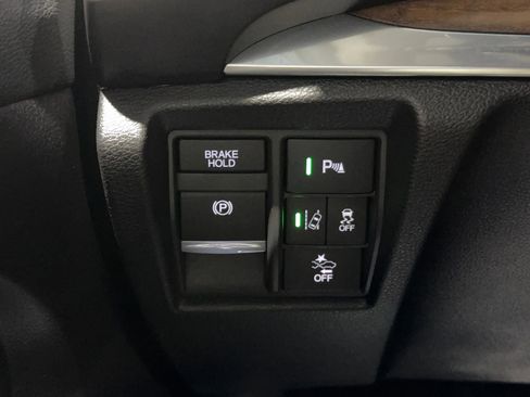 Used 2020 Acura MDX SH image 32