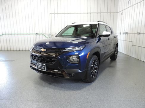 Used 2023 Chevrolet TrailBlazer AWD ACTIV image 1