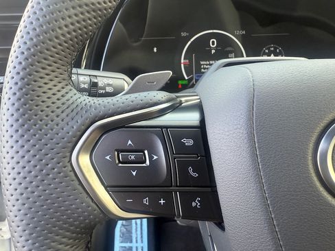 Used 2025 Lexus TX 500h image 19