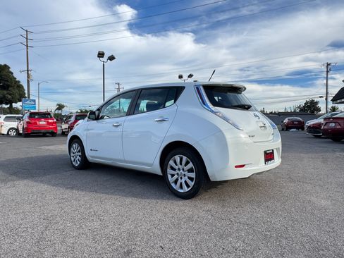 Used 2013 Nissan Leaf S image 4