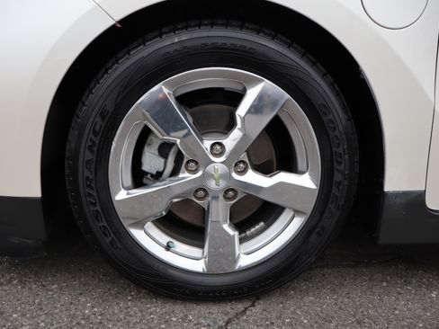 Used 2014 Chevrolet Volt Premium image 27