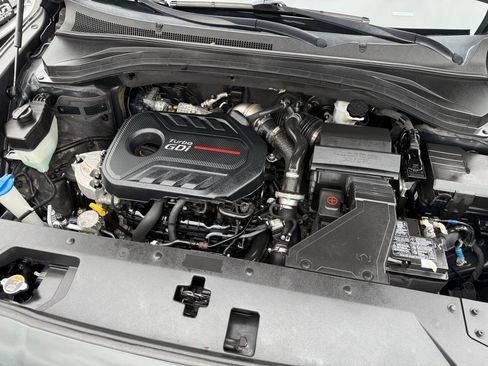 Used 2020 Hyundai Santa Fe Limited image 16