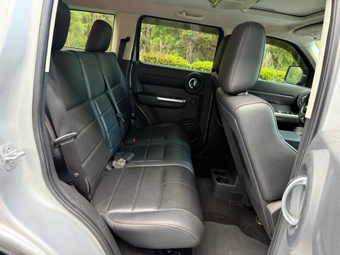 Used 2009 Dodge Nitro R/T image 12