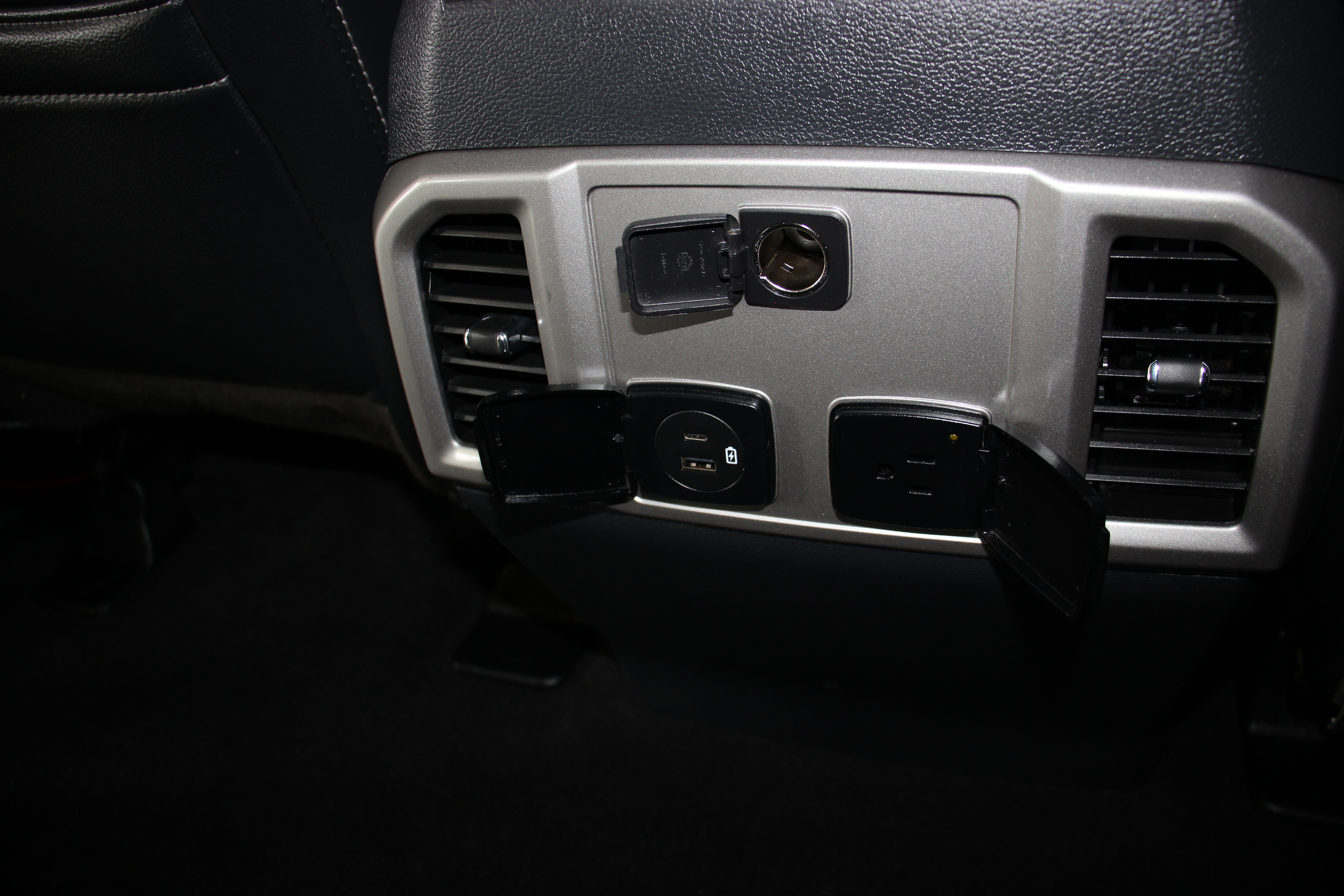 Used 2022 Ford F250 4x4 Crew Cab Super Duty image 29