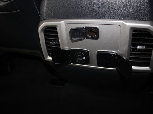 Used 2022 Ford F250 4x4 Crew Cab Super Duty image 29